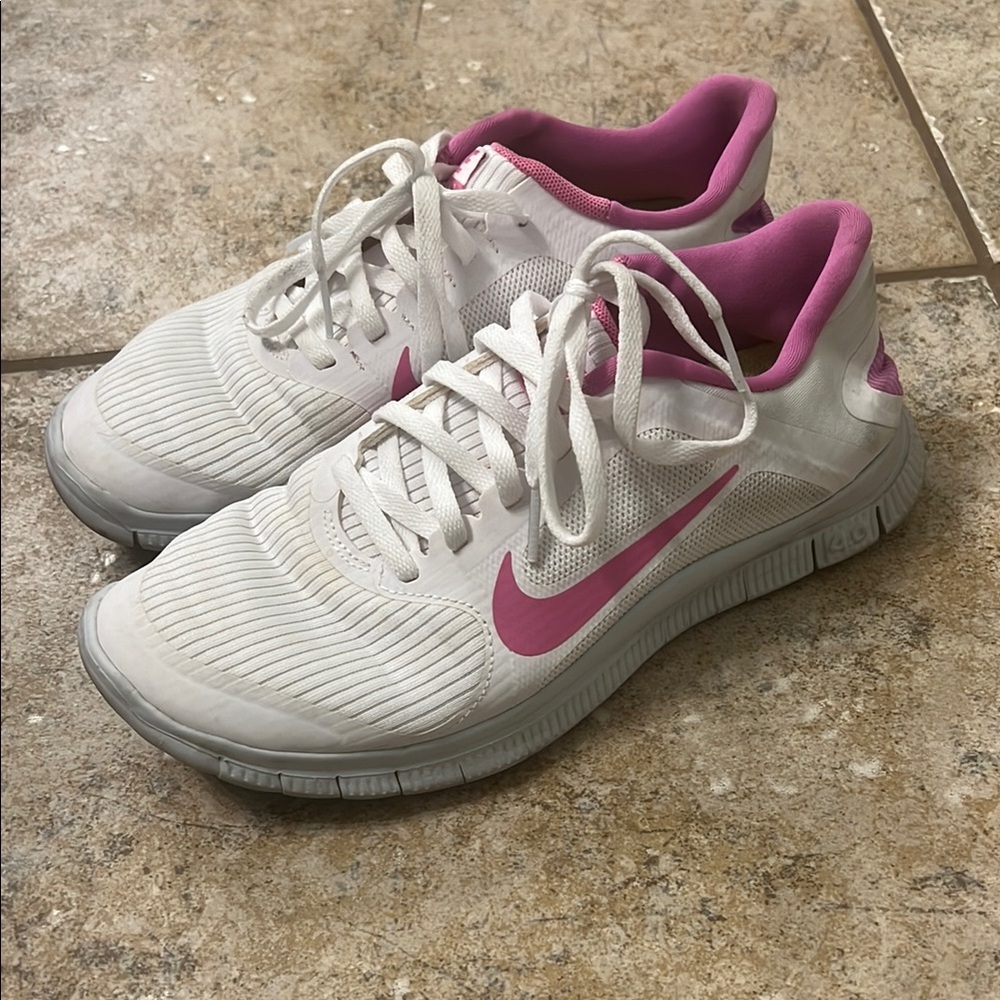Nike Women's White and Pink Running Shoes